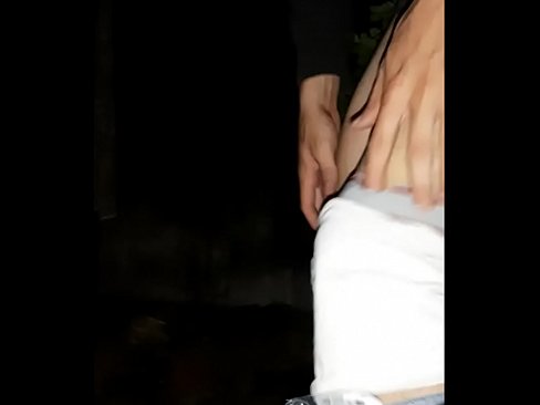 ❤️ Ҳамсояам ба девори карантини ман ҷаҳид ️ Шлюсҳо дар мо